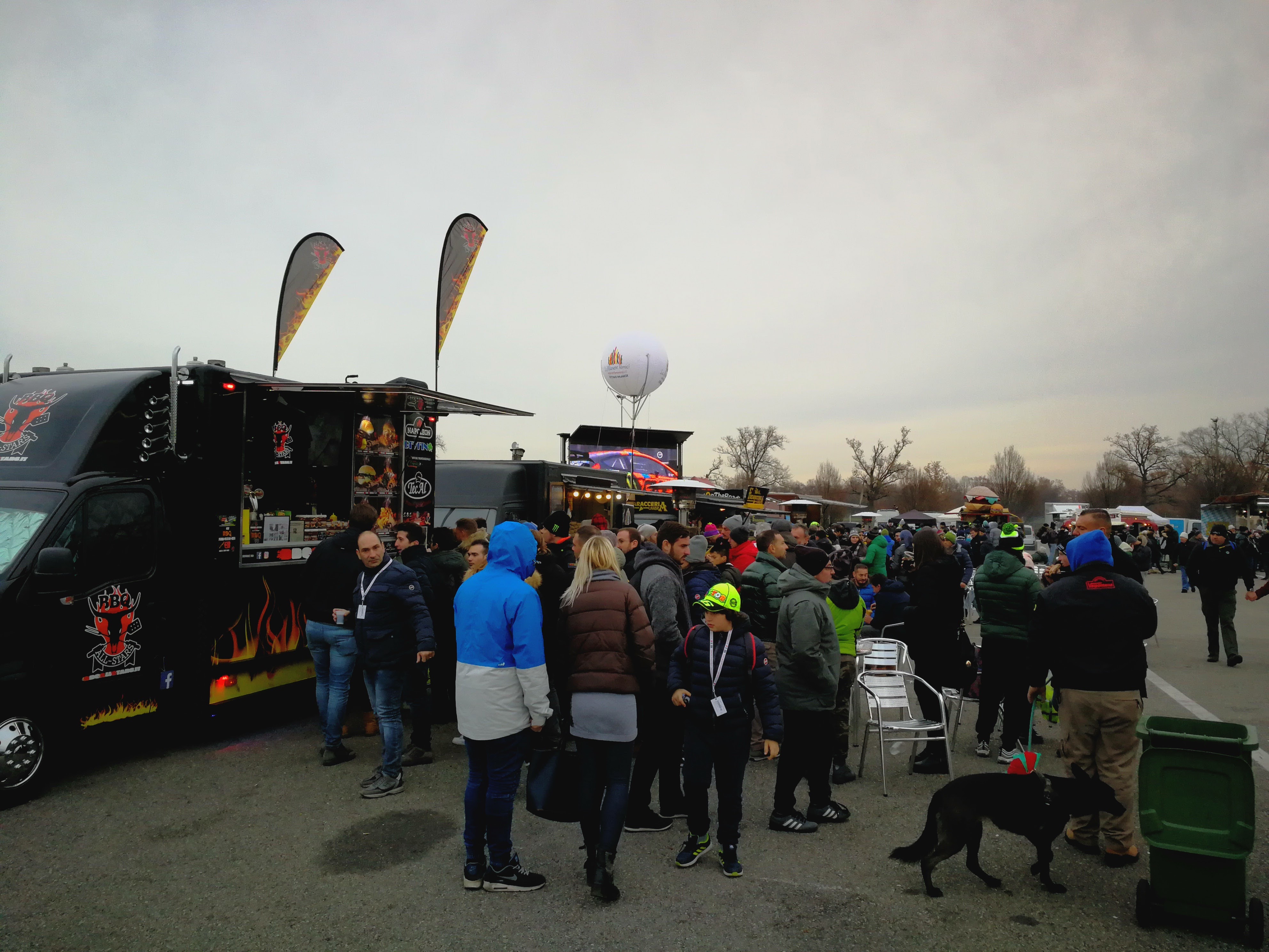 Food Truck Rally di Monza Fila di Gente