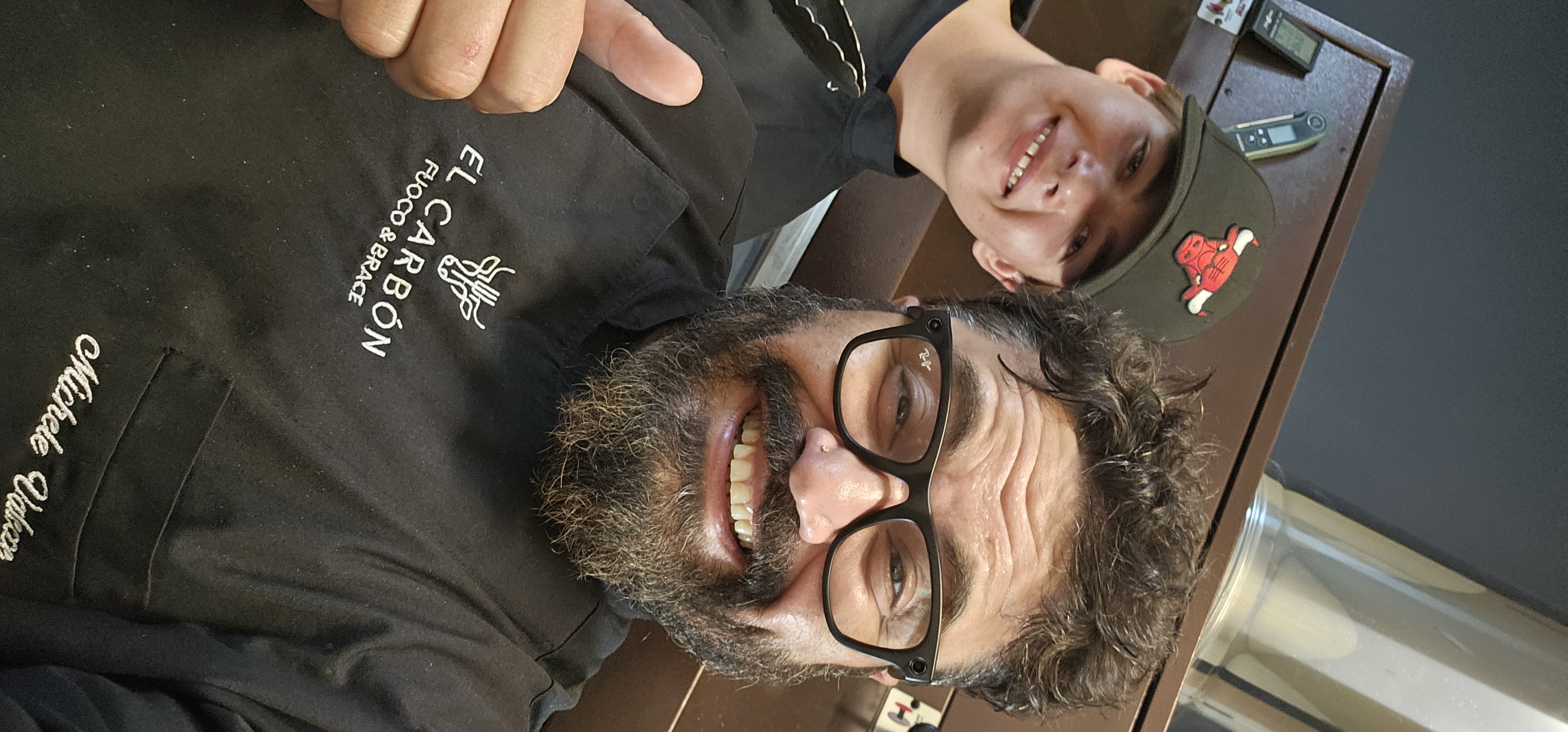 Nicholas da grande insieme a suo padre, 2026
