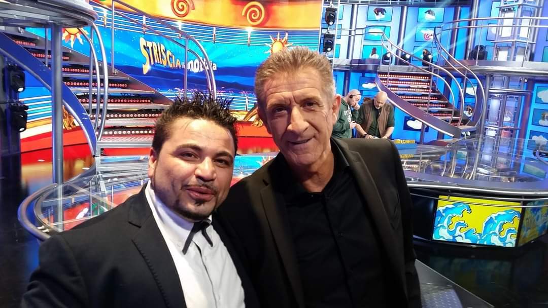 Striscia la Notizia con Ezmichele Valecce Greggio